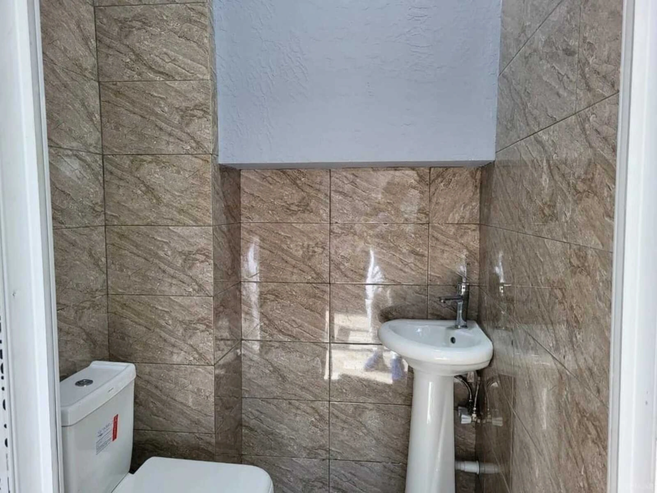 Satılır obyekt 100 m²