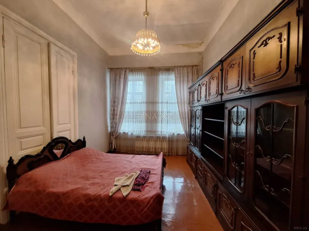 Satılır 4 otaqlı mənzil 80 m²