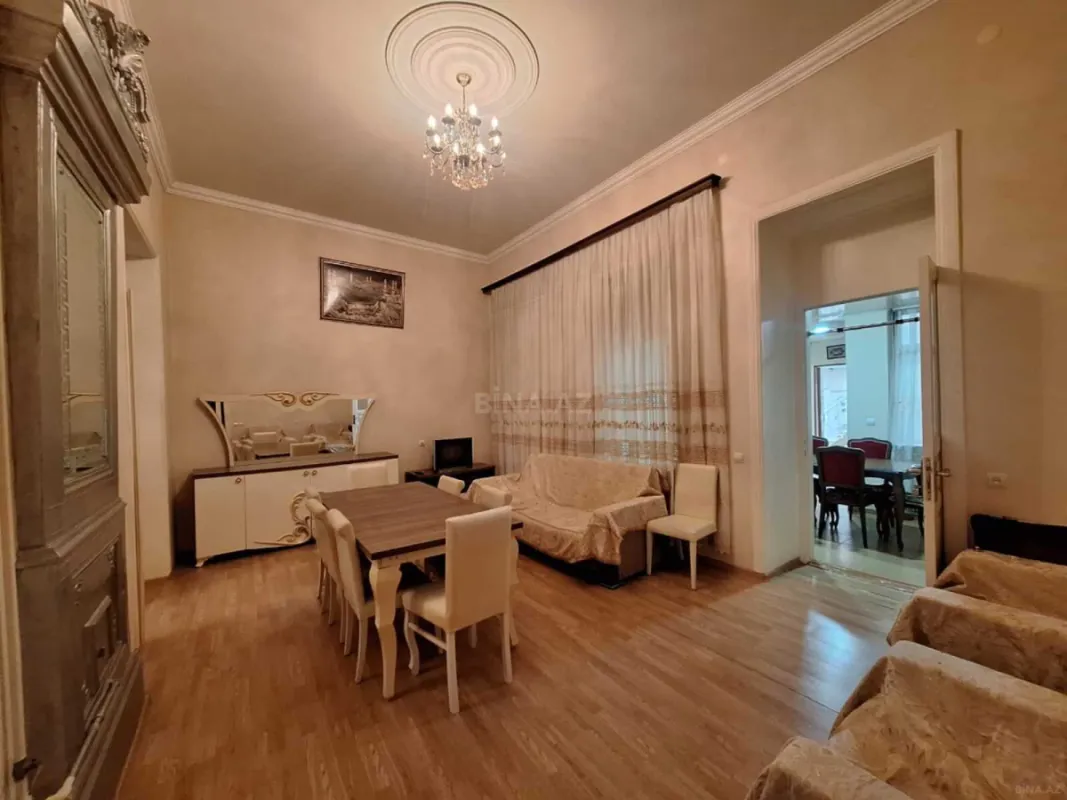 Satılır 4 otaqlı mənzil 80 m²