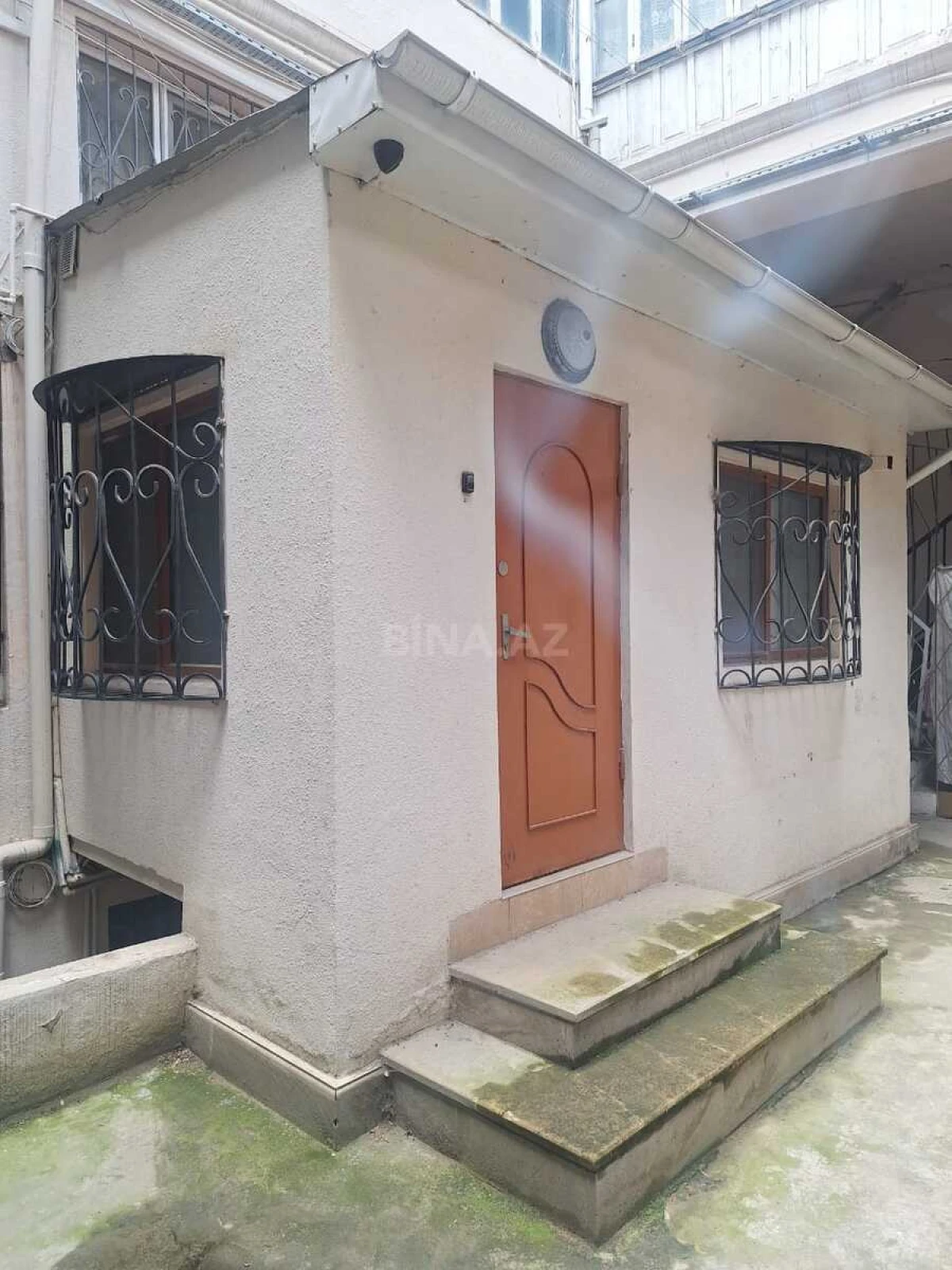 Satılır 4 otaqlı mənzil 80 m²