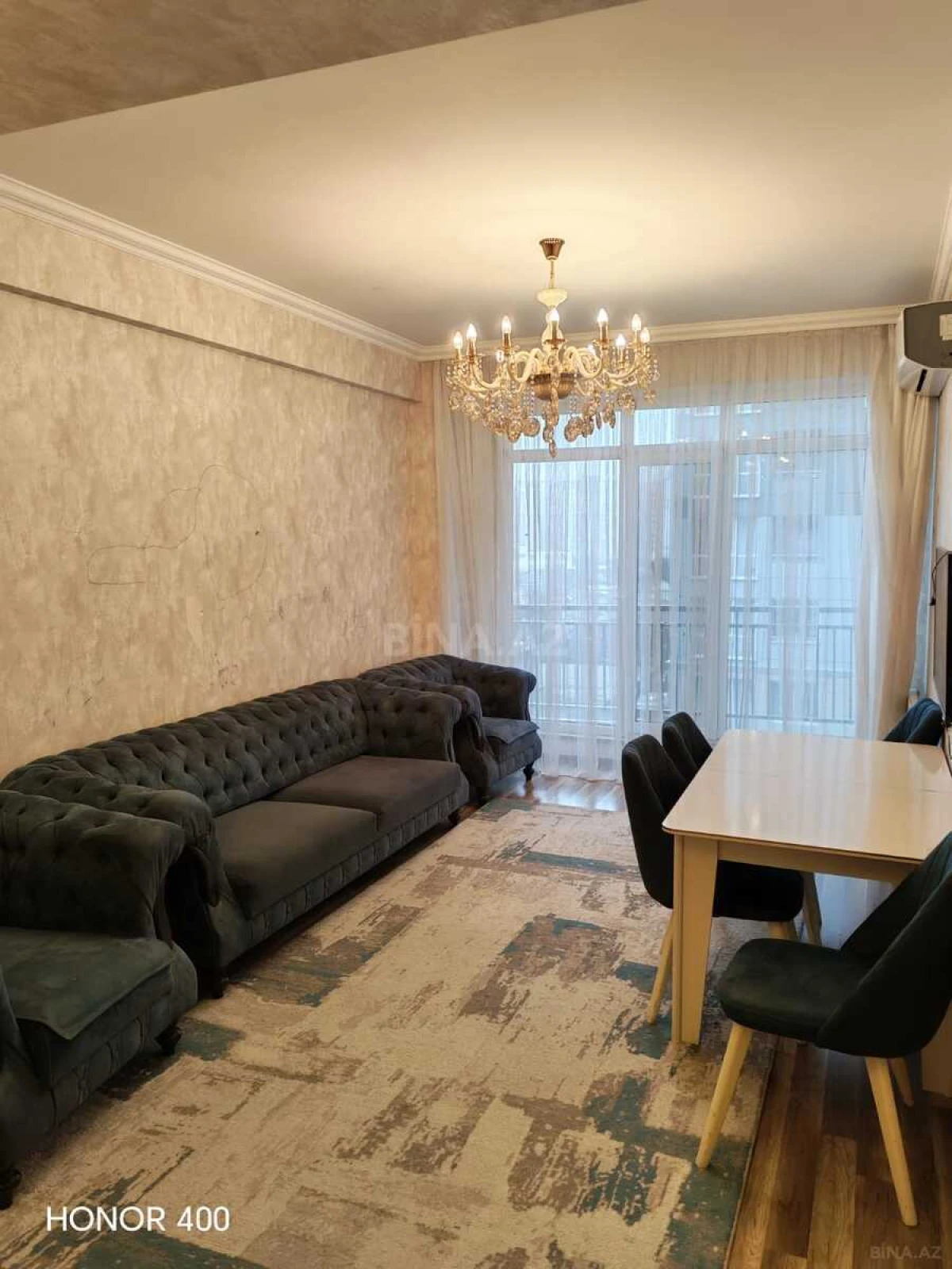 Satılır 2 otaqlı mənzil 77 m²