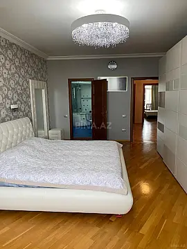 Kirayə verilir 4 otaqlı mənzil 200 m²