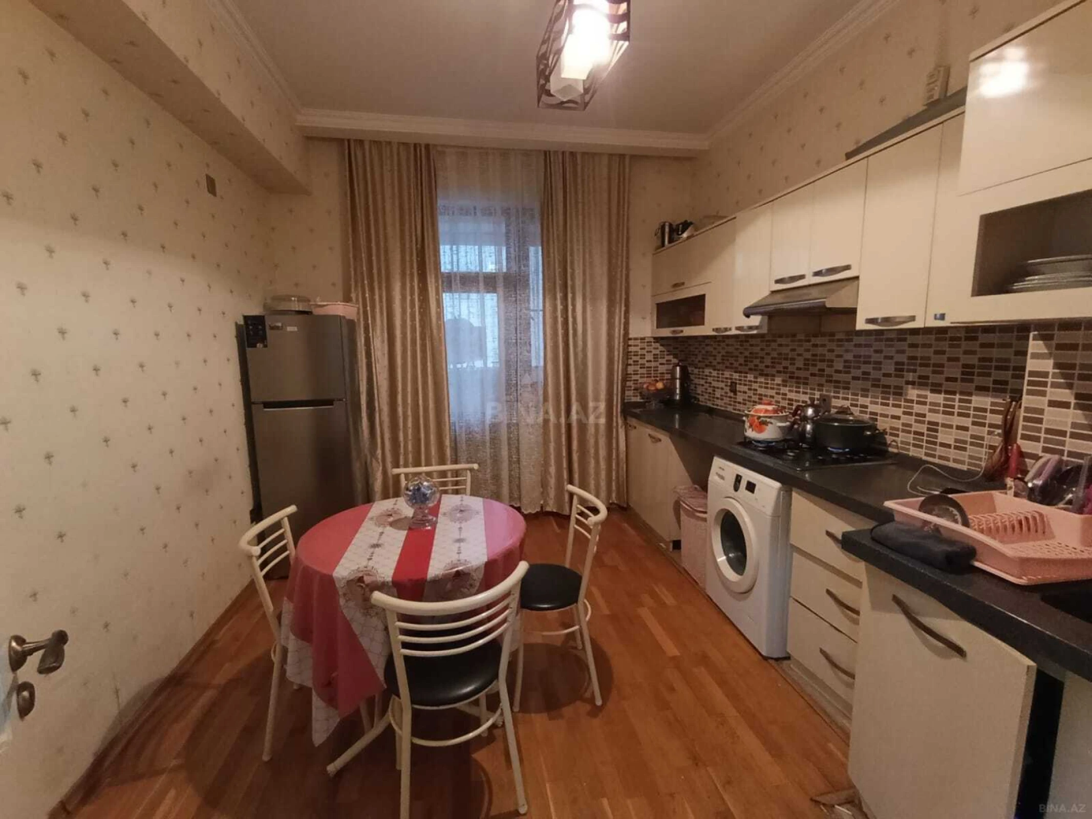 Satılır 2 otaqlı mənzil 75 m²