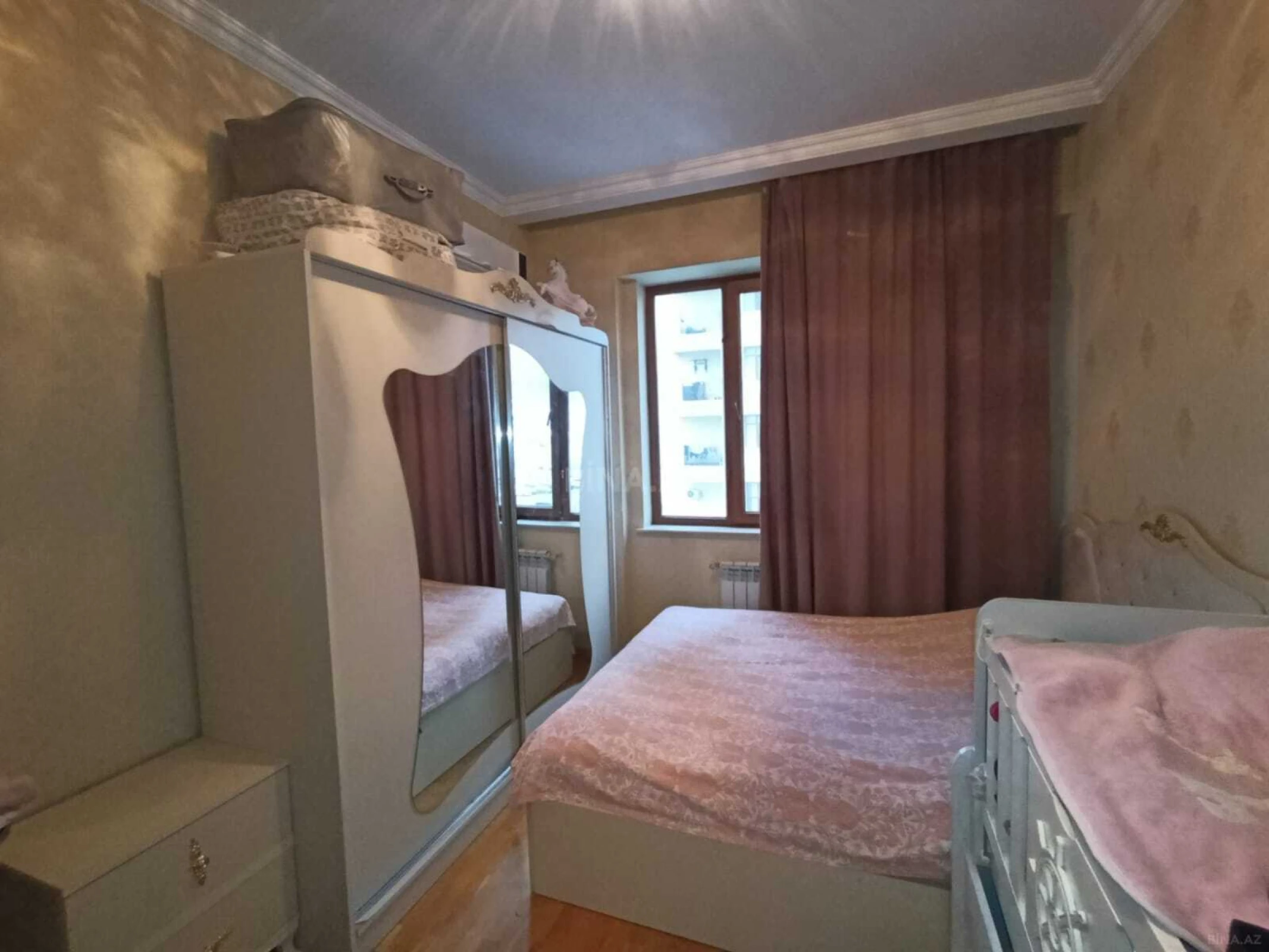 Satılır 2 otaqlı mənzil 75 m²