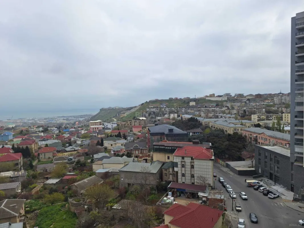 Satılır 3 otaqlı mənzil 150 m²