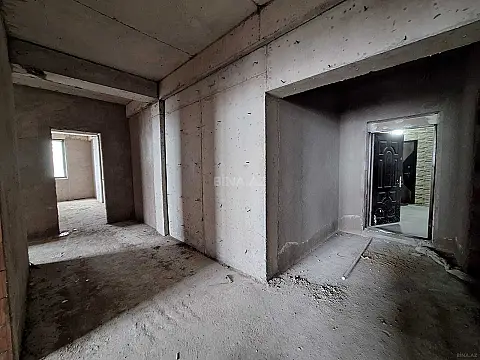 Satılır 3 otaqlı mənzil 150 m²