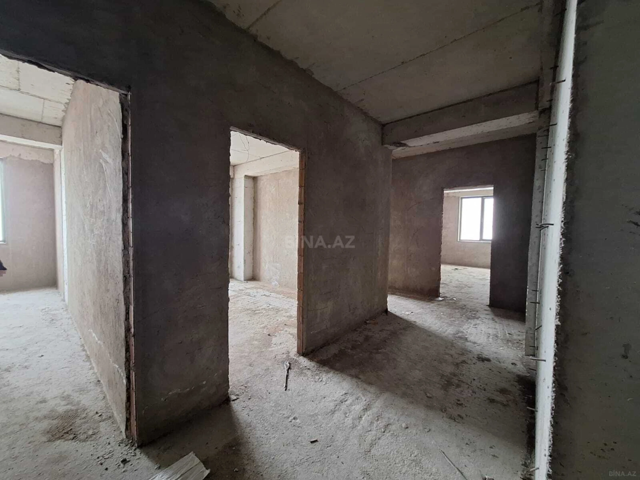 Satılır 3 otaqlı mənzil 150 m²