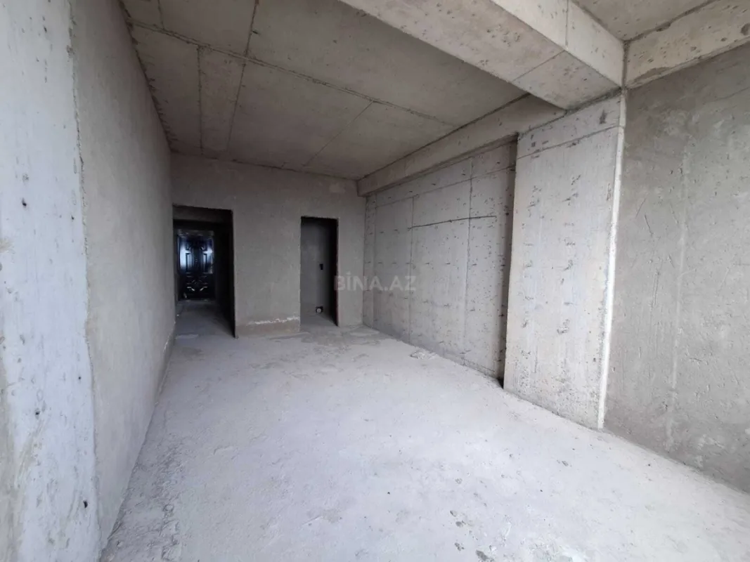 Satılır 3 otaqlı mənzil 150 m²