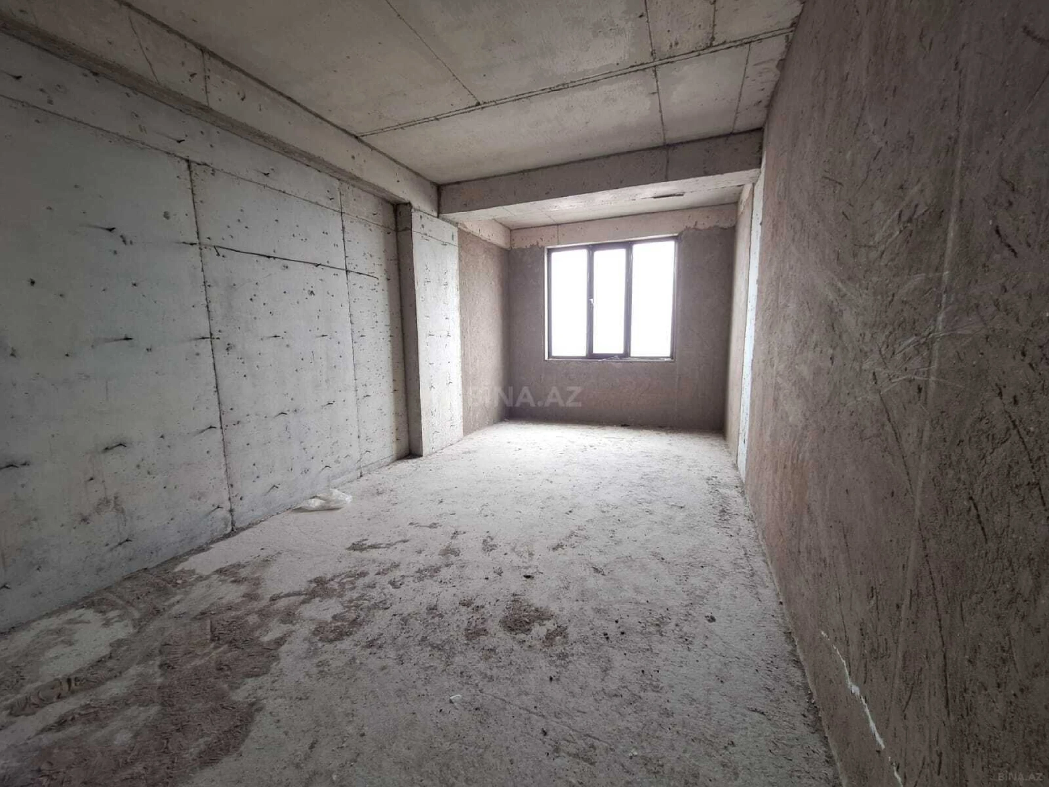 Satılır 3 otaqlı mənzil 150 m²