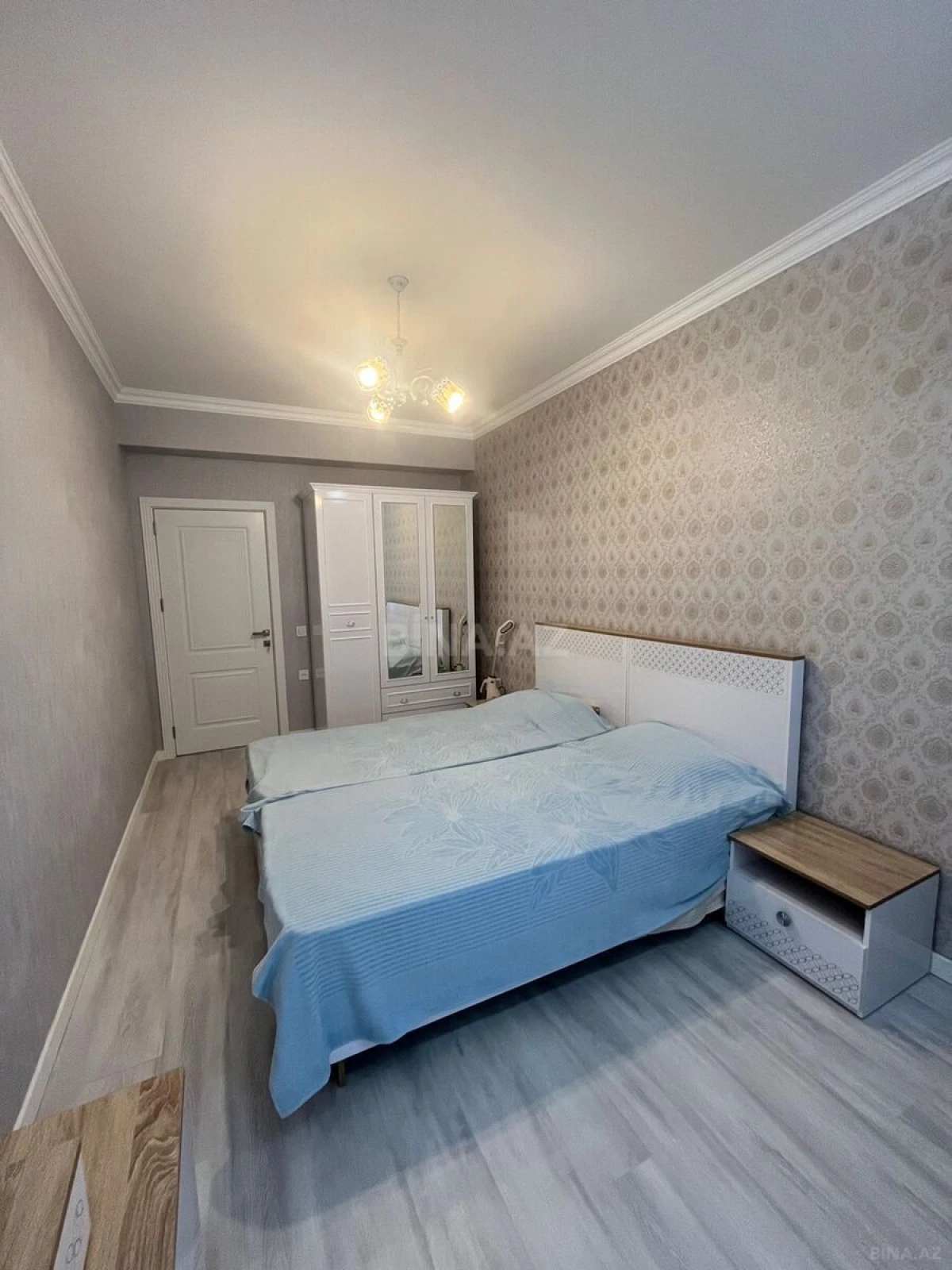 Satılır 3 otaqlı mənzil 110 m²