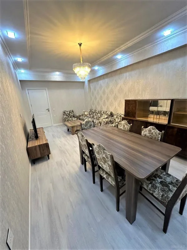 Satılır 3 otaqlı mənzil 110 m²