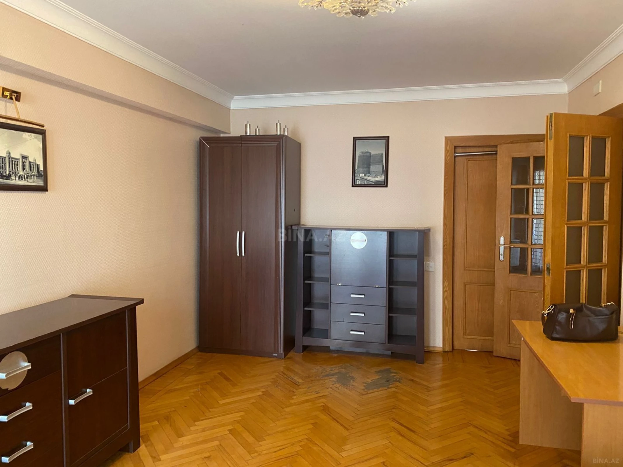 Kirayə verilir 4 otaqlı mənzil 120 m²