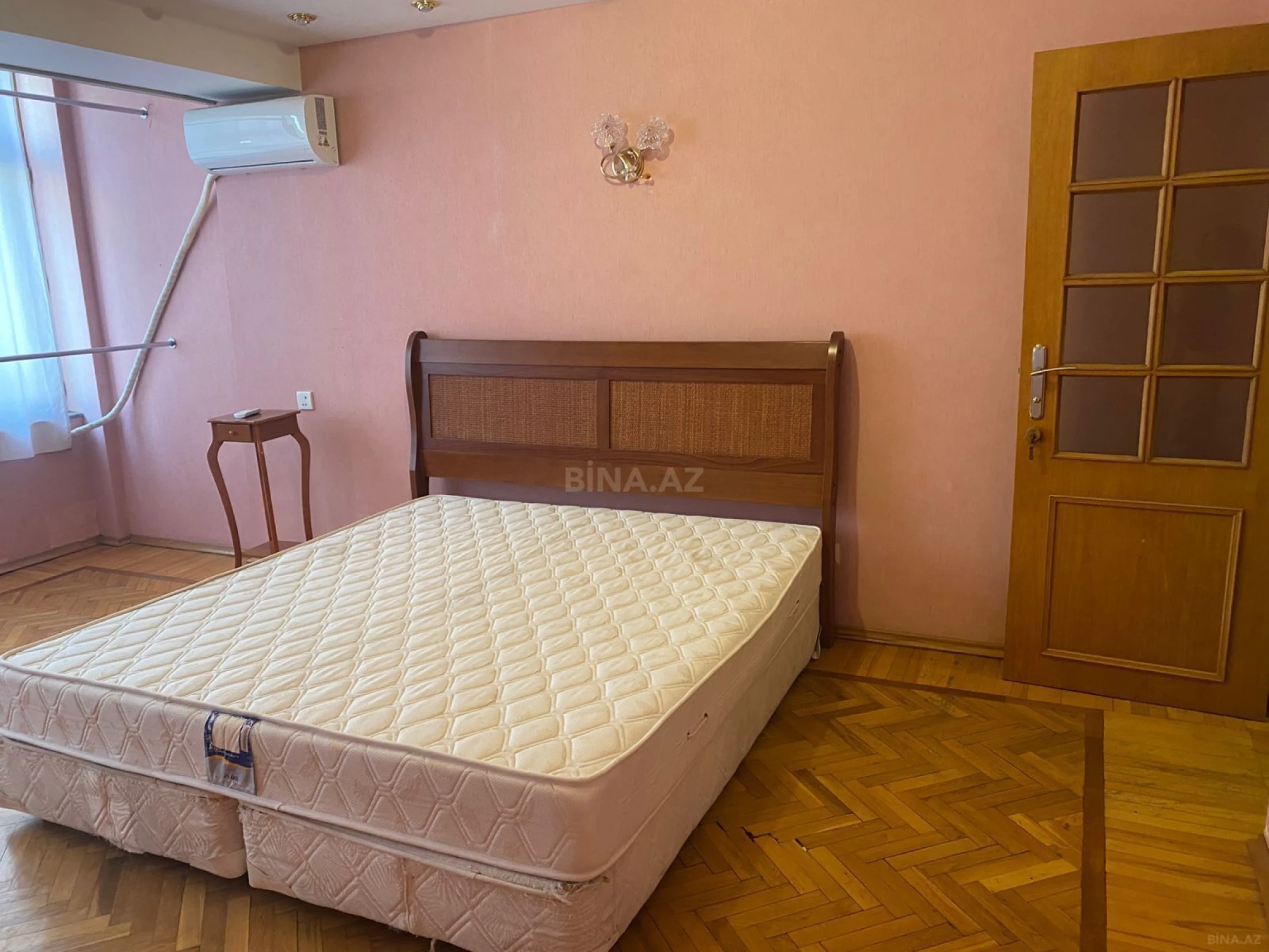 Kirayə verilir 4 otaqlı mənzil 120 m²