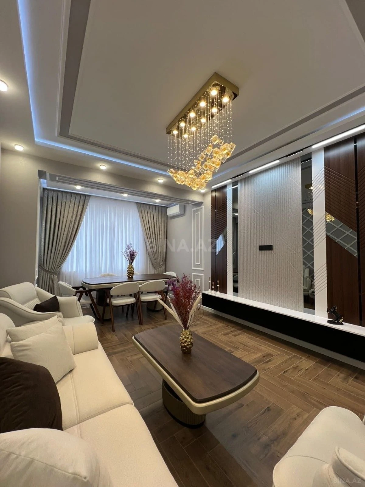 Satılır 3 otaqlı mənzil 105 m²
