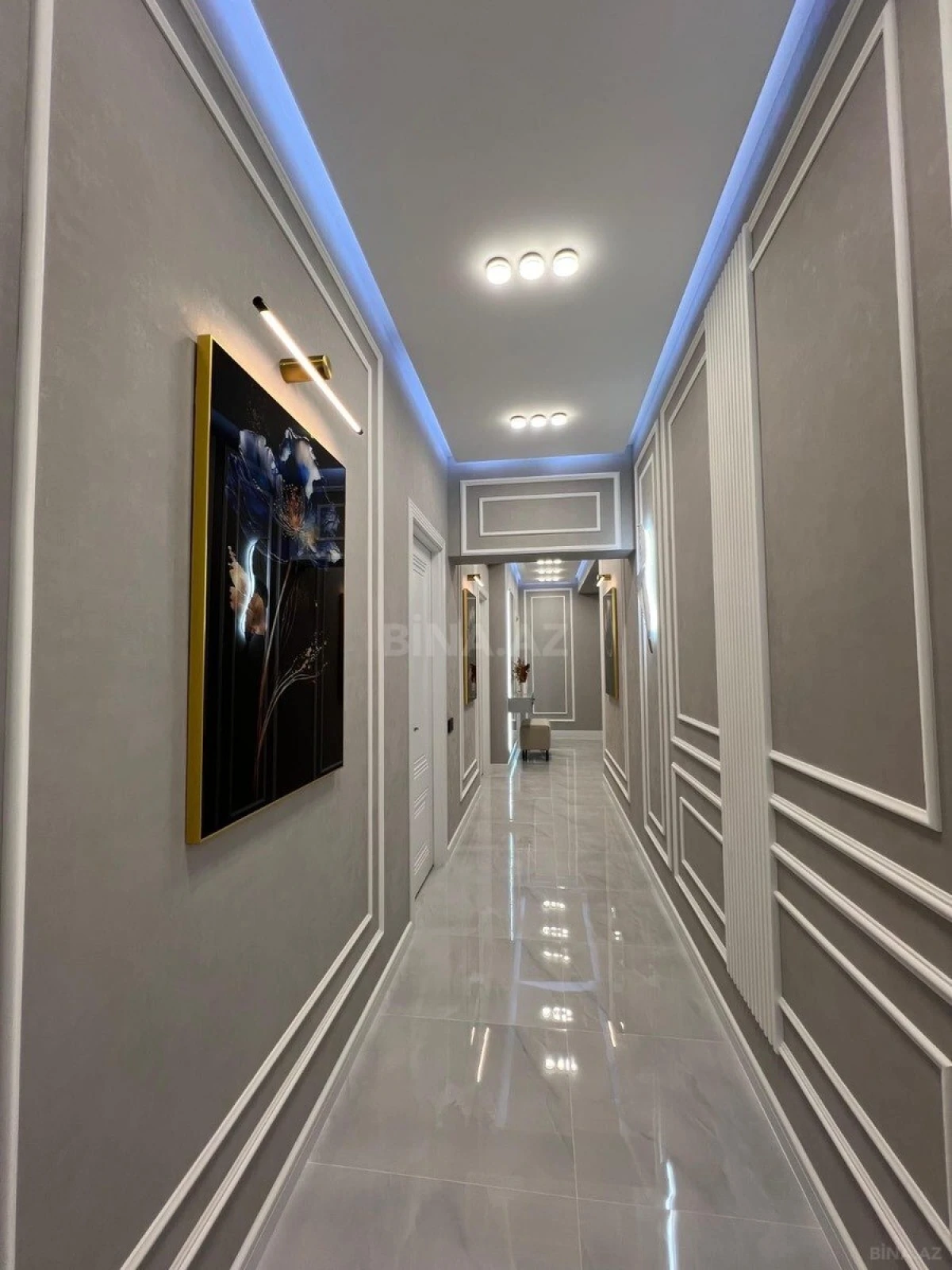 Satılır 3 otaqlı mənzil 105 m²