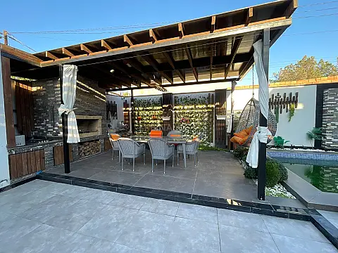 Kirayə verilir 4 otaqlı həyət evi 220 m² — Bakı, Novxanı 4 otaq 220.00 m²