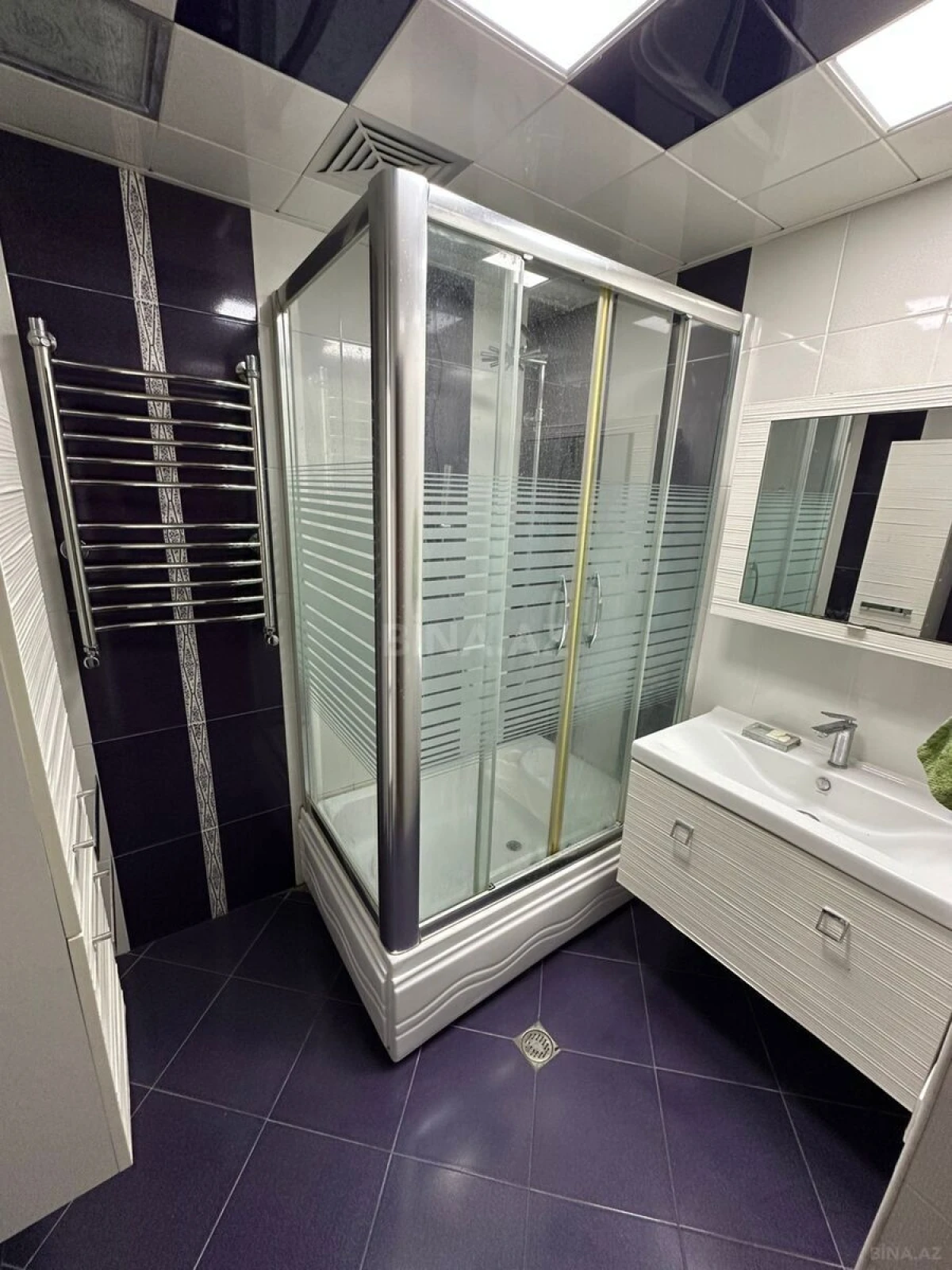 Kirayə verilir 3 otaqlı mənzil 140 m²