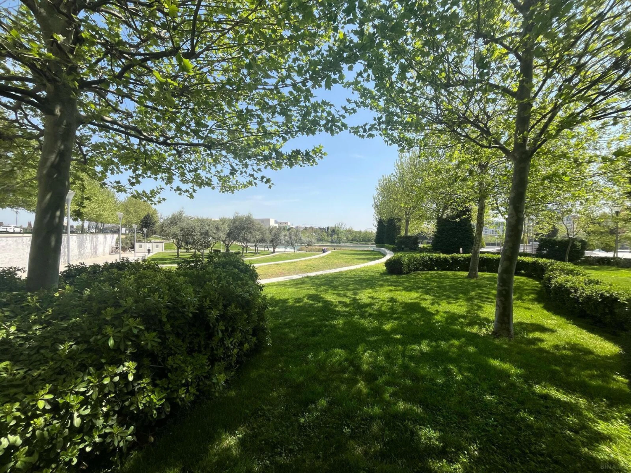 Satılır 3 otaqlı mənzil 100 m²