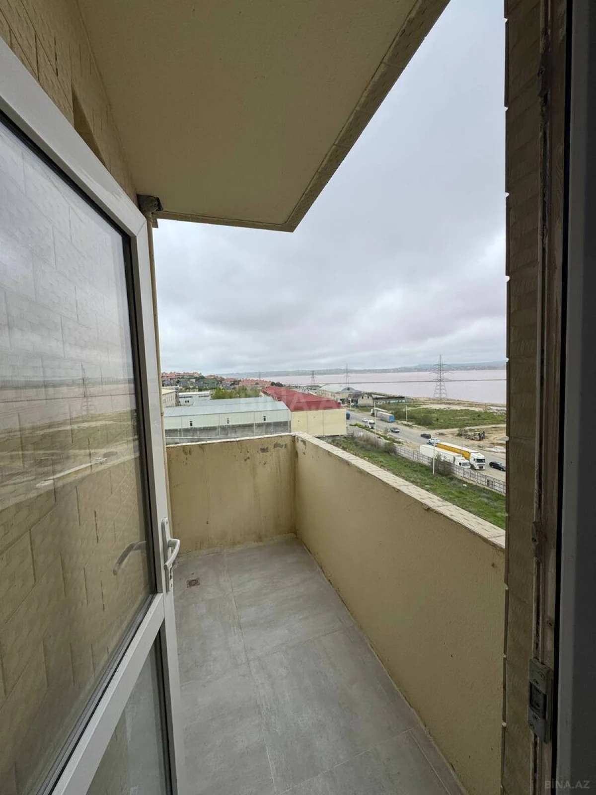 Satılır 3 otaqlı mənzil 90 m²