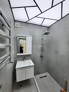 Satılır 2 otaqlı mənzil 65 m²
