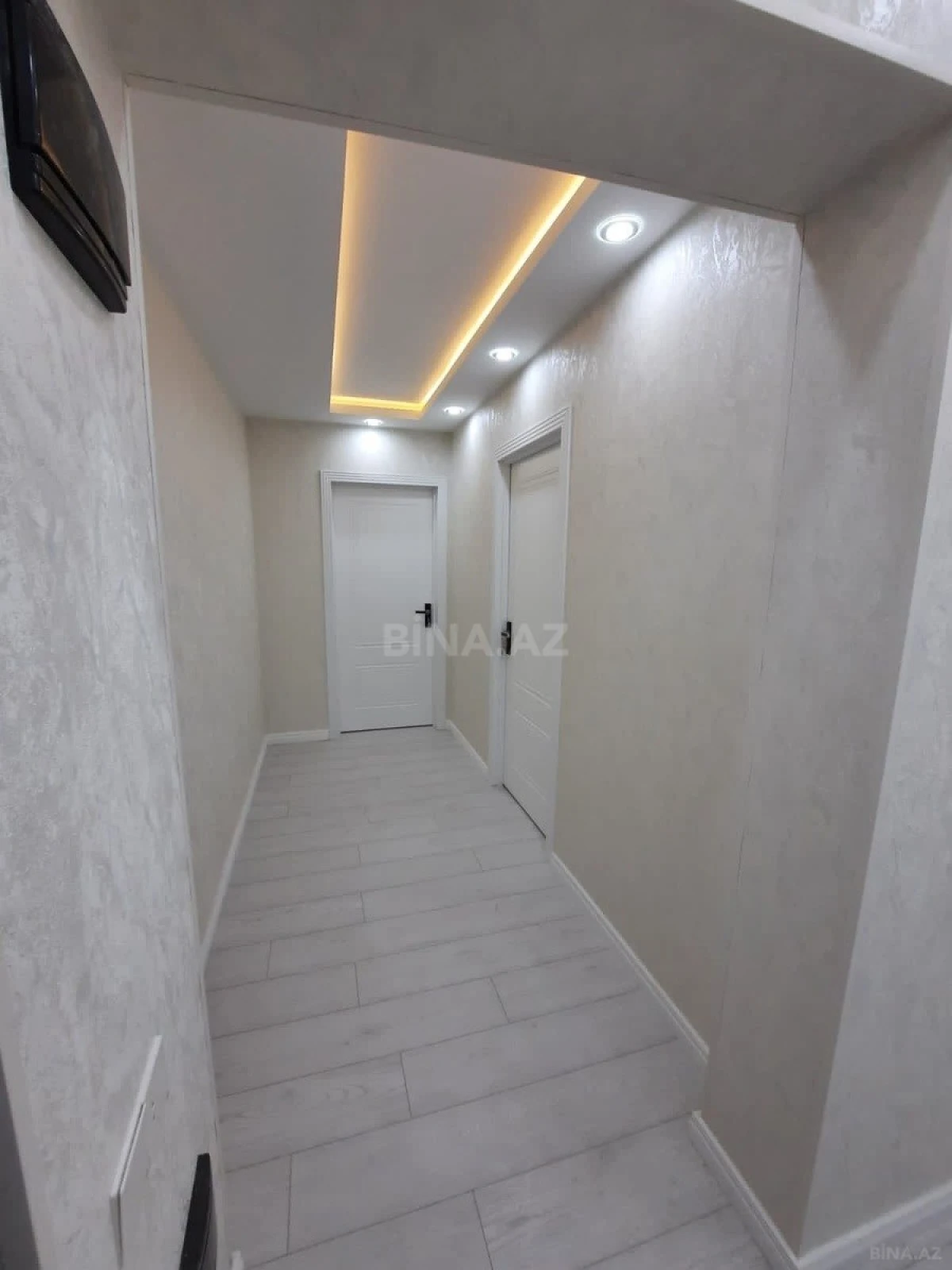 Satılır 2 otaqlı mənzil 65 m²