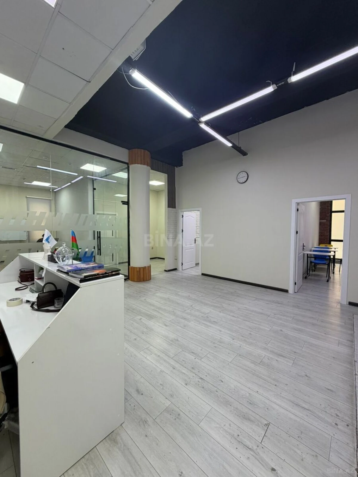 Kirayə verilir 6 otaqlı ofis 200 m²