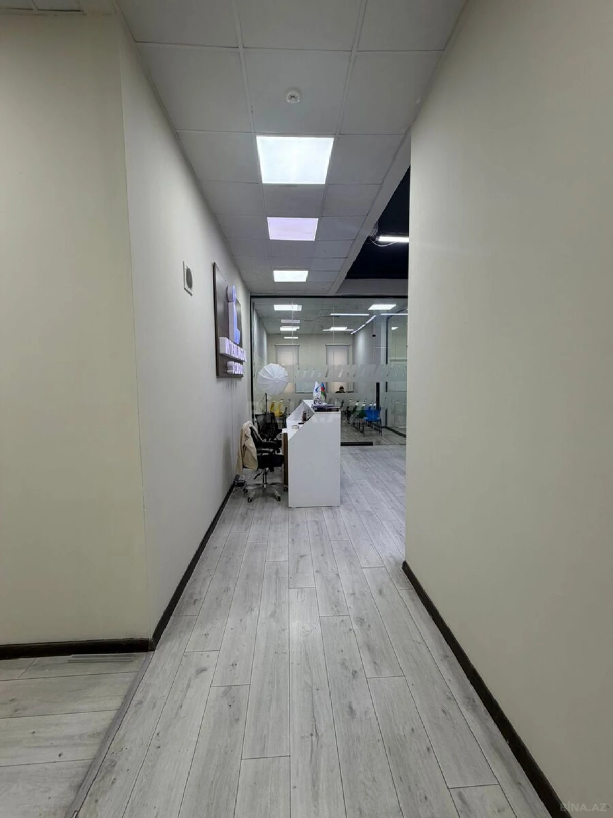Kirayə verilir 6 otaqlı ofis 200 m²