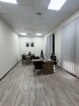 Kirayə verilir 6 otaqlı ofis 200 m²