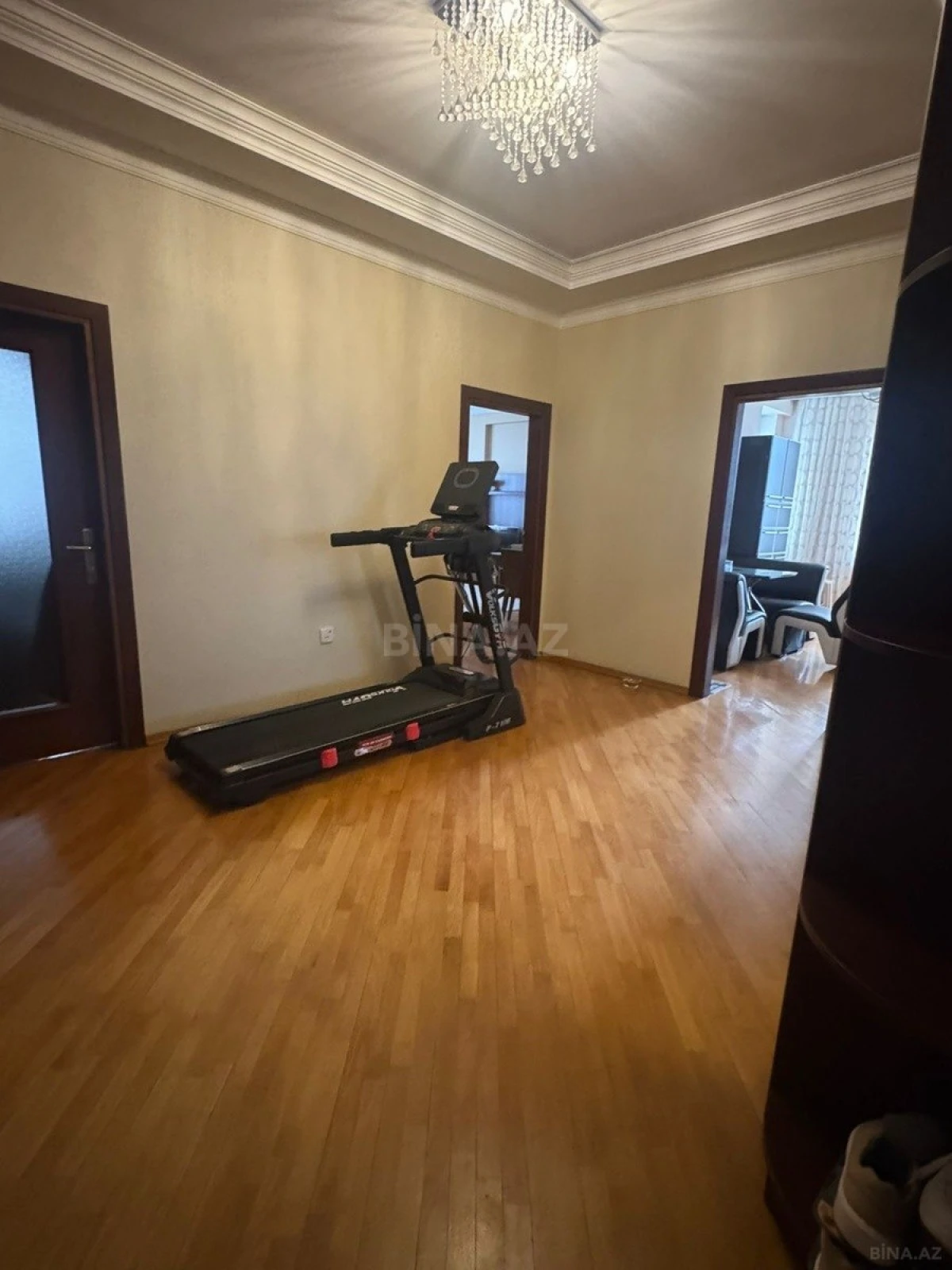 Satılır 3 otaqlı mənzil 123 m²