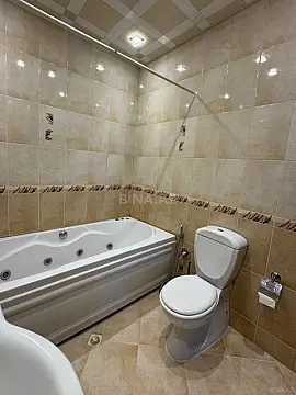 Satılır 3 otaqlı mənzil 123 m²