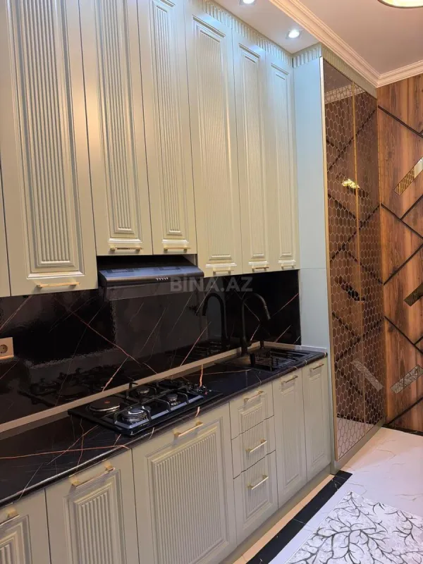 Satılır 3 otaqlı mənzil 110.5 m²