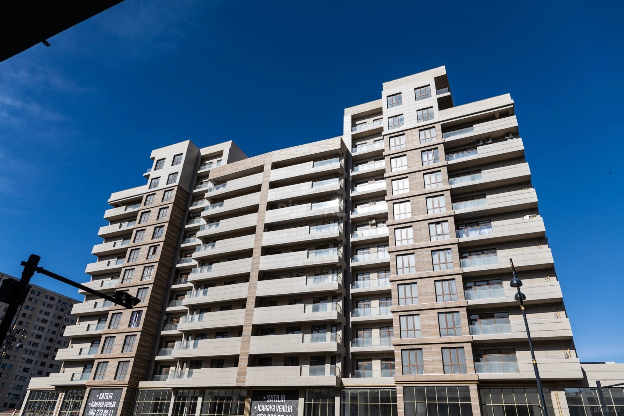 Satılır 3 otaqlı mənzil 110.5 m²