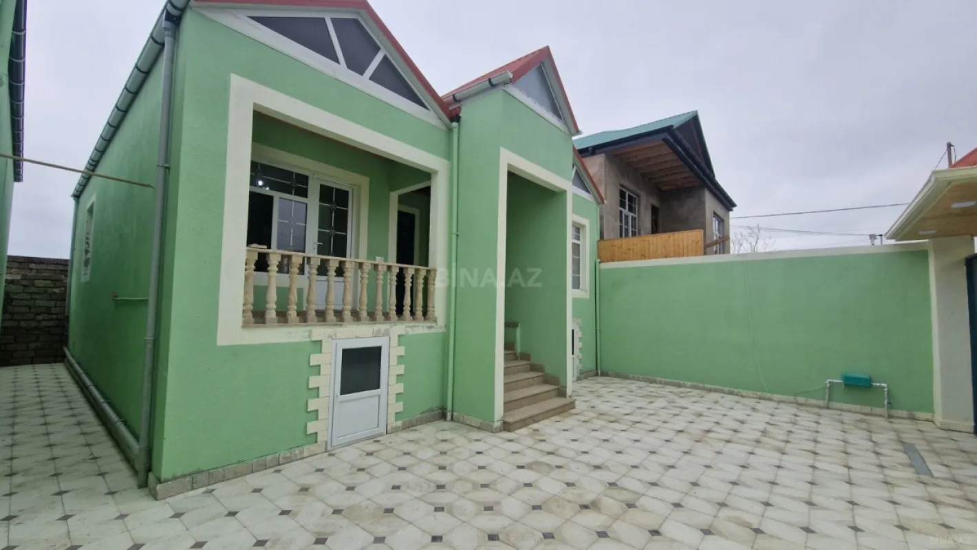 Satılır 3 otaqlı həyət evi 100 m²