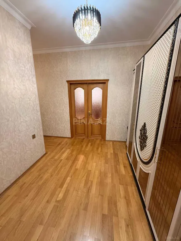 Satılır 2 otaqlı mənzil 99 m²