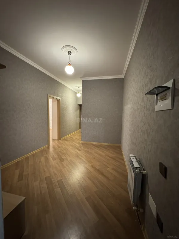Kirayə verilir 2 otaqlı mənzil 102 m²
