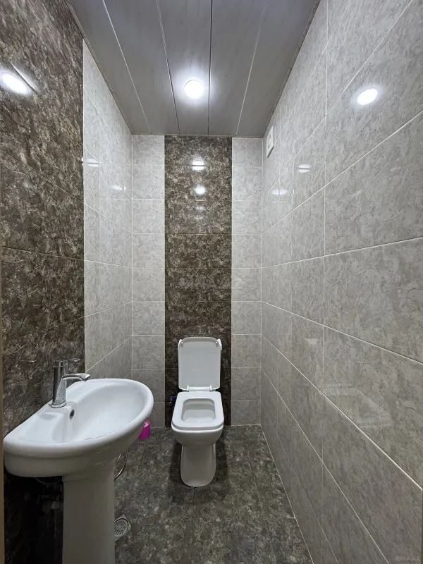 Kirayə verilir 2 otaqlı mənzil 102 m²