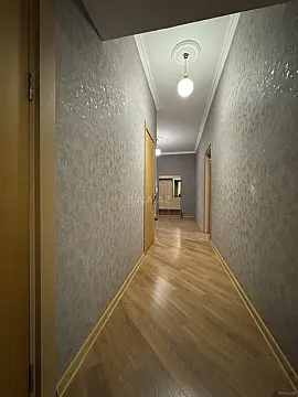 Kirayə verilir 2 otaqlı mənzil 102 m²