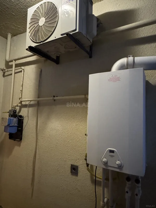 Kirayə verilir 2 otaqlı mənzil 102 m²