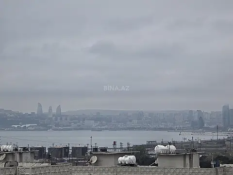 Satılır 2 otaqlı mənzil 79 m²