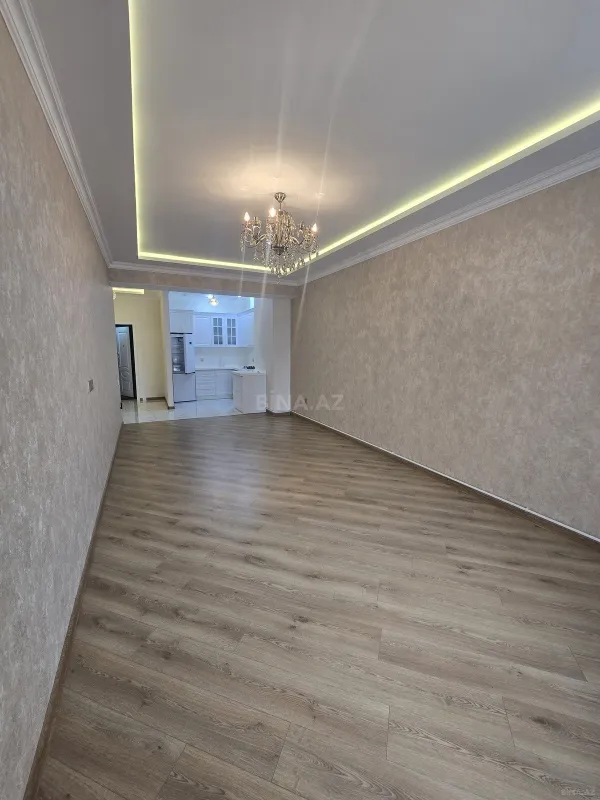 Satılır 2 otaqlı mənzil 79 m²