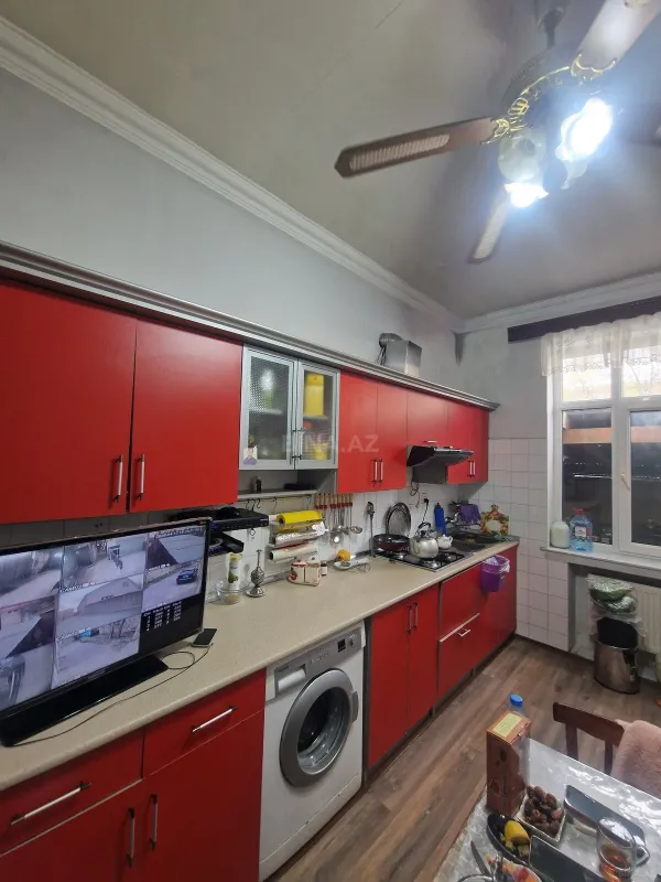 Satılır 4 otaqlı həyət evi 185 m²