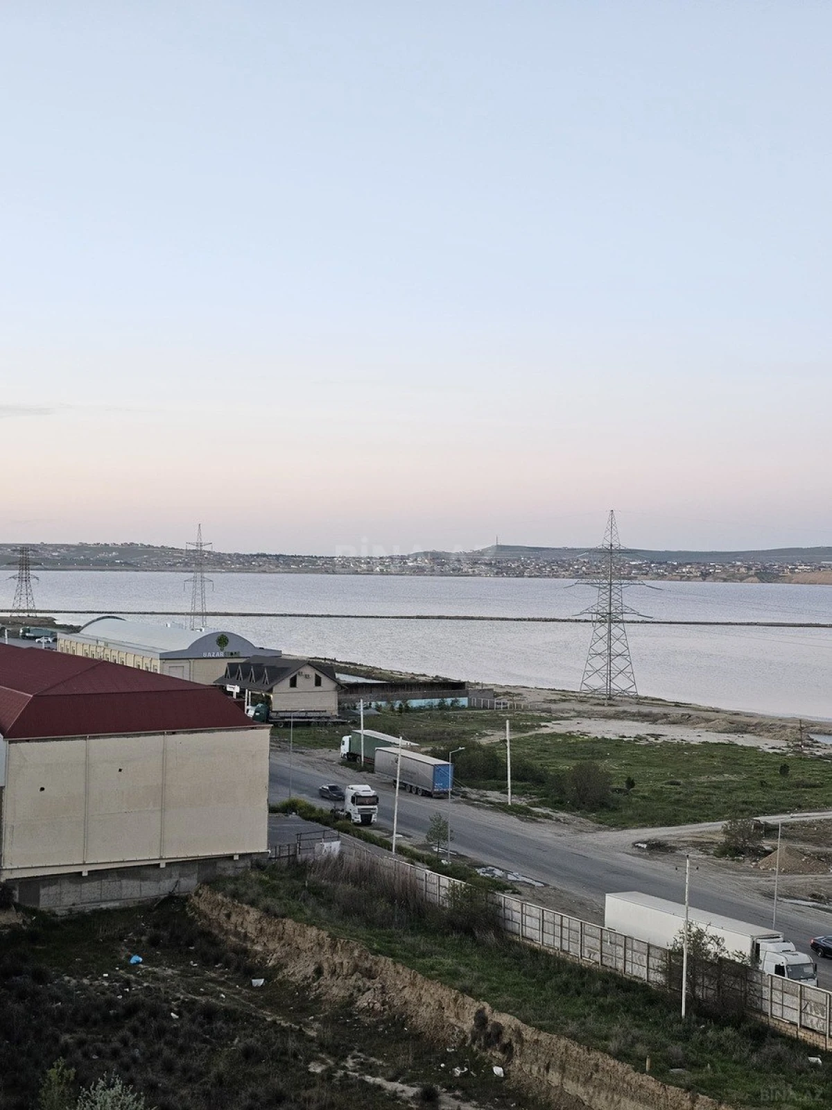 Satılır 3 otaqlı mənzil 90 m²