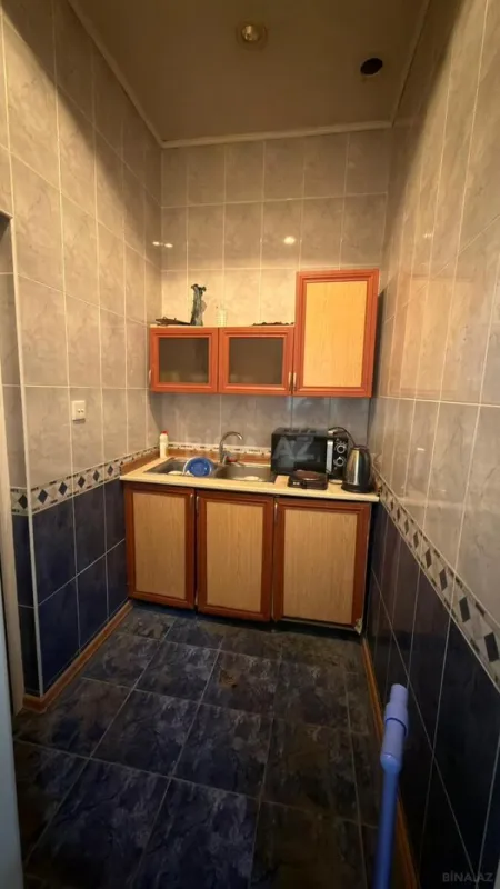 Kirayə verilir 5 otaqlı ofis 210 m²