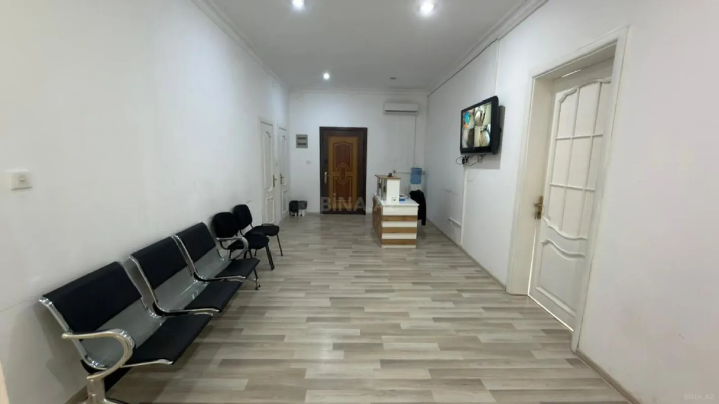Kirayə verilir 5 otaqlı ofis 210 m²