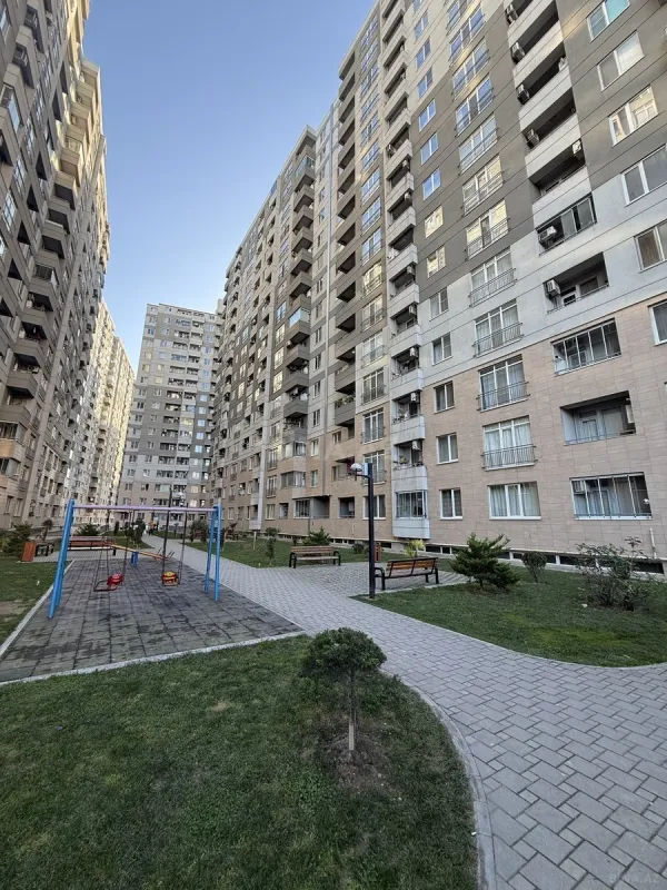 Kirayə verilir 3 otaqlı mənzil 75 m²