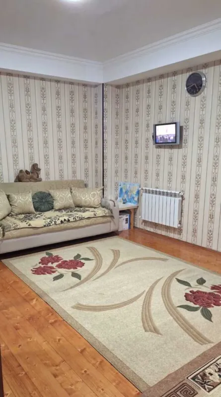 Satılır 2 otaqlı mənzil 86 m²