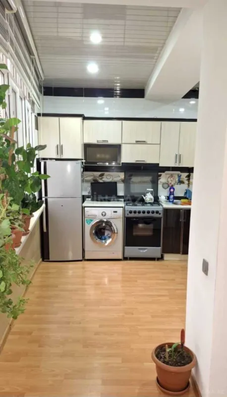 Satılır 2 otaqlı mənzil 86 m²