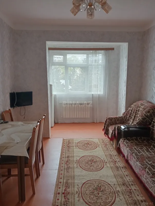 Kirayə verilir 2 otaqlı mənzil 50 m²