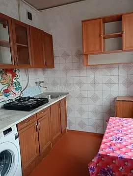 Kirayə verilir 2 otaqlı mənzil 50 m²