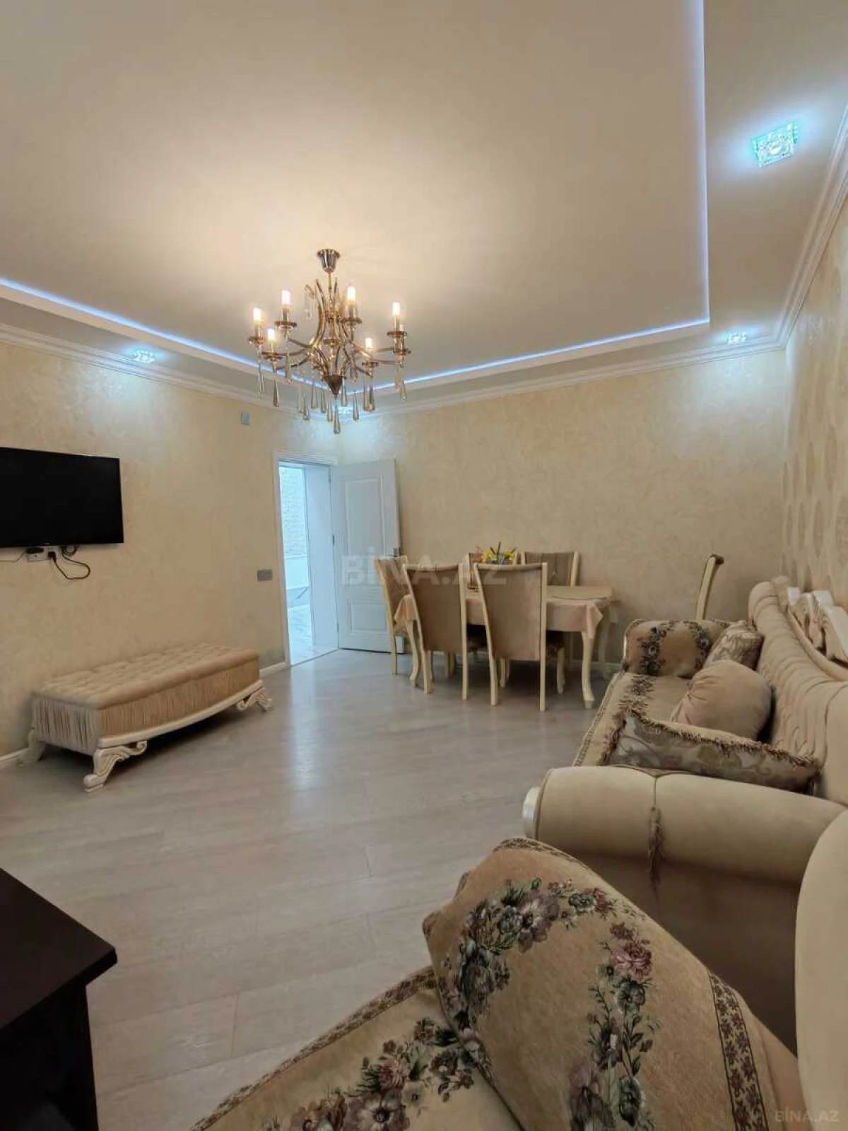 Satılır 6 otaqlı həyət evi 190 m²